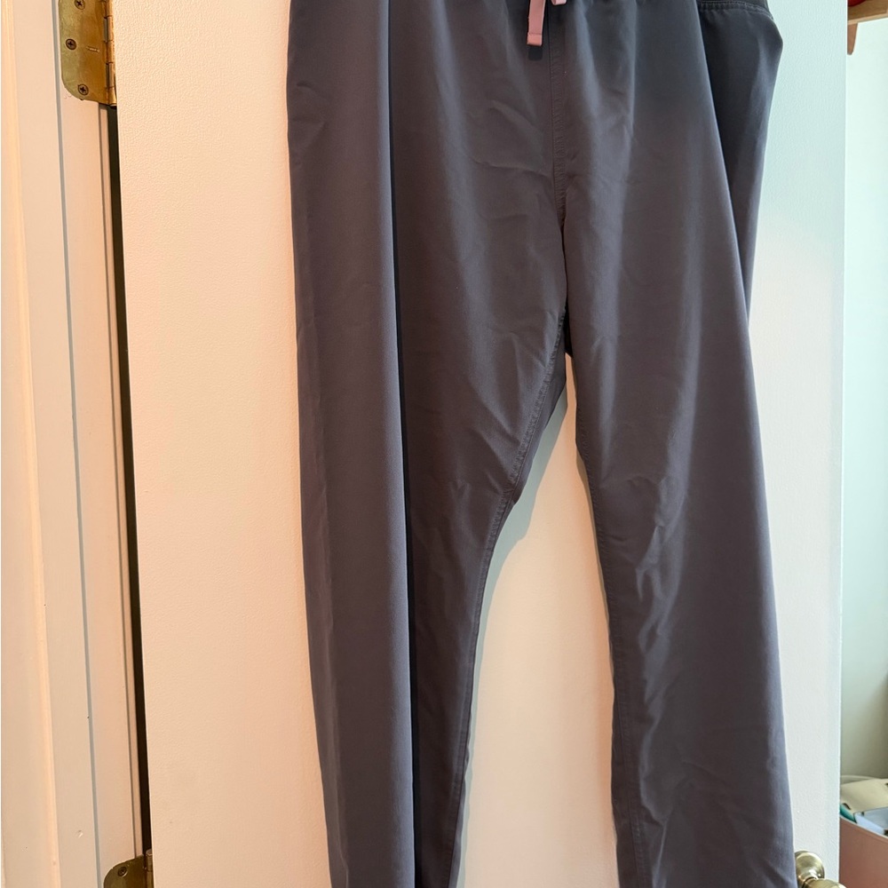 FIGS Livingston Scrub Pants